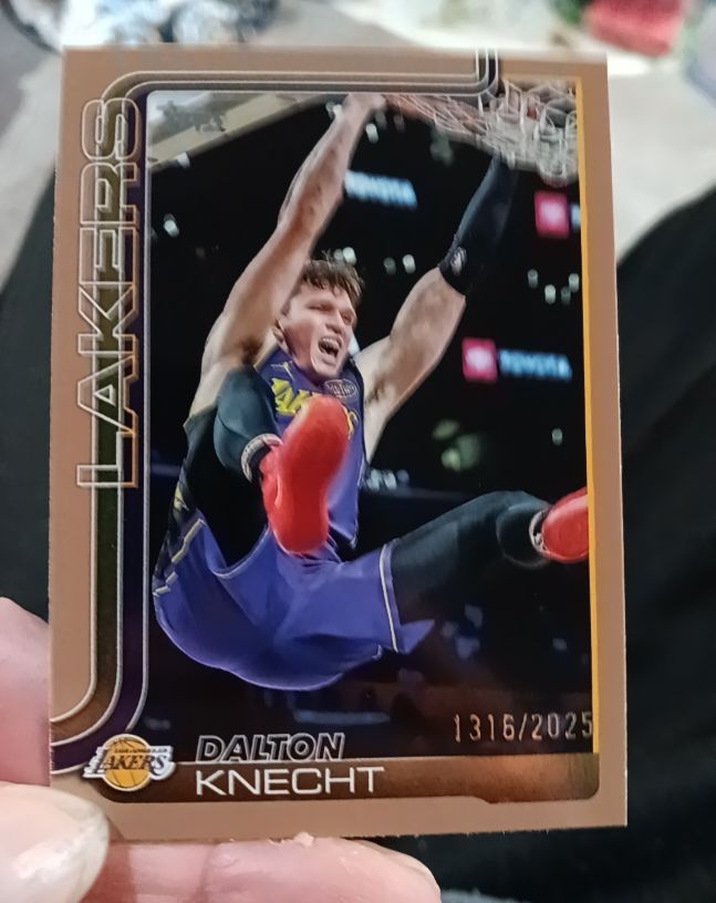 2025-26 Topps #153 Dalton Knecht — front