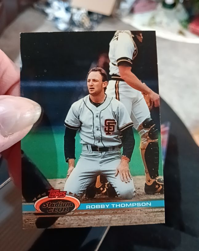 1991 Topps Stadium Club #77 Robby Thompson — front