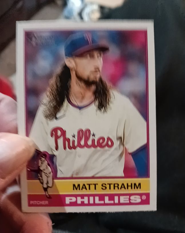 2025 Topps Heritage #7 Matt Strahm — front