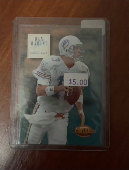 1994 SkyBox Premium #90 Dan Marino — front