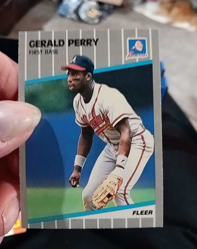 1989 Fleer #597 Gerald Perry — front