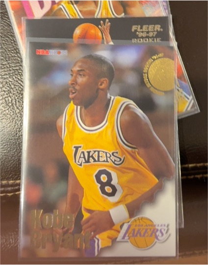1996-97 NBA Hoops #281 Kobe Bryant Rookie Card — front