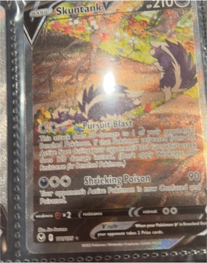 2022 Pokémon TCG Silver Tempest #181 Skuntank V — front