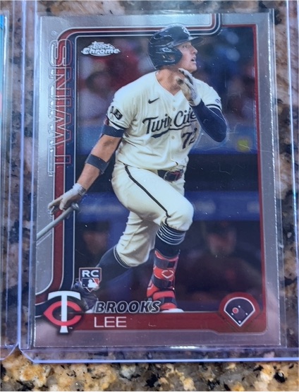 2025 Topps Chrome #234 Brooks Lee — front