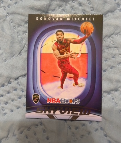 2023-24 Panini NBA Hoops Skyview #2 Donovan Mitchell — front