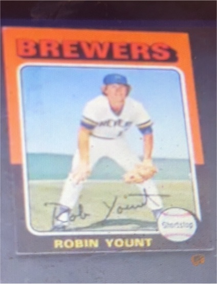 1975 Topps #223 Robin Yount — front