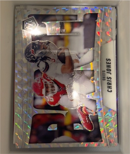 2025 Panini Mosaic #8 Chris Jones Bang! Mosaic Green — front