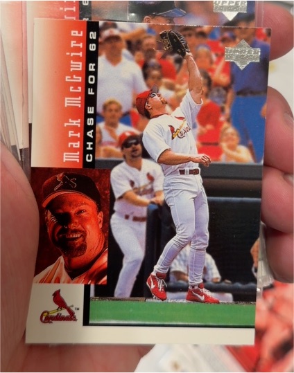 1998 Upper Deck Chase for 62 #18 Mark McGwire — front