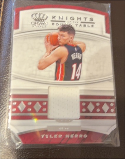 2019-20 Panini Crown Royale Knights of the Round Table #KT-TH Tyler Herro — front