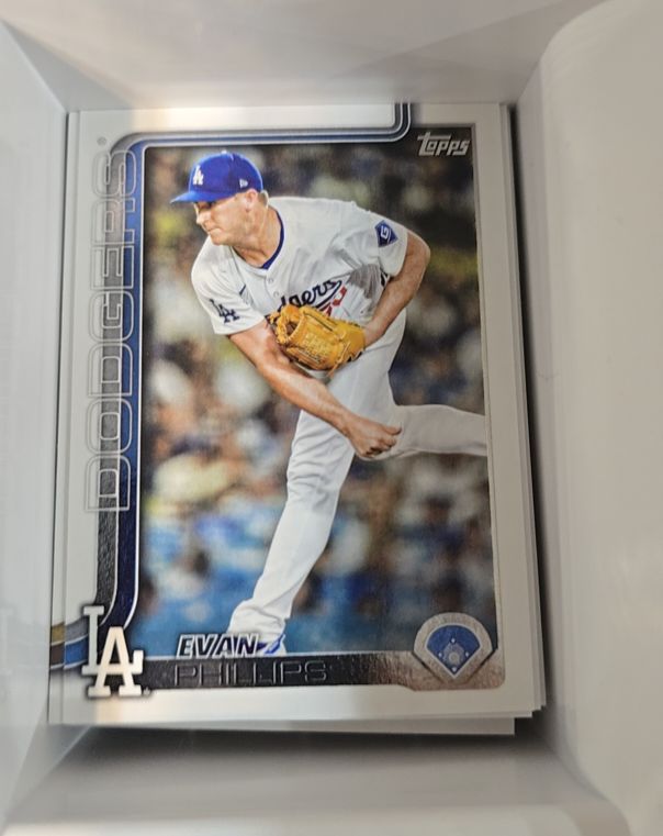 2025 Topps Update #US18 Evan Phillips — front