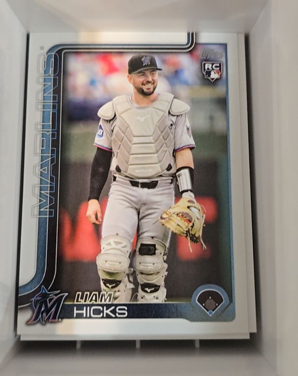 2025 Topps Update #US52 Liam Hicks — front