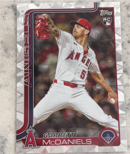 2025 Topps Update #US17 Garrett McDaniels — front