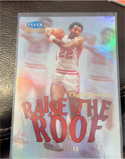 2012-13 Fleer Retro Mystique Raise The Roof #RR Clyde Drexler — front