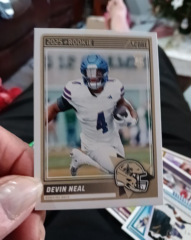 2025 Panini Score #40 Devin Neal — front