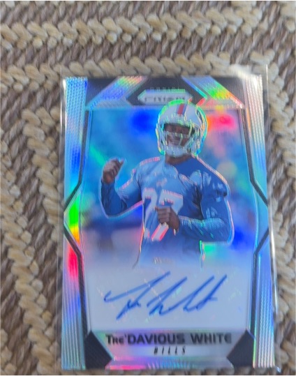 2017 Panini Prizm #RA-TDW Tre'Davious White Rookie Autographs Pink Prizm — front