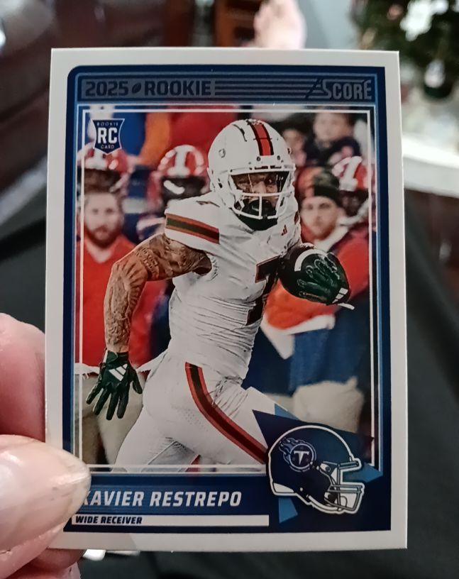 2025 Panini Score #6 Xavier Restrepo — front