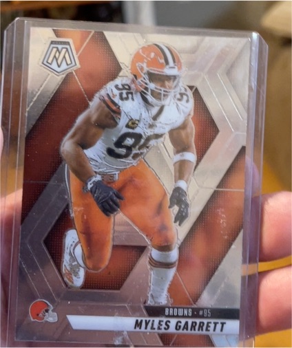 2020 Panini Mosaic #95 Myles Garrett — front