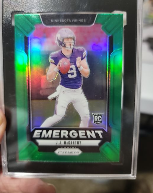 2024 Panini Prizm Emergent #19 J.J. McCarthy — front