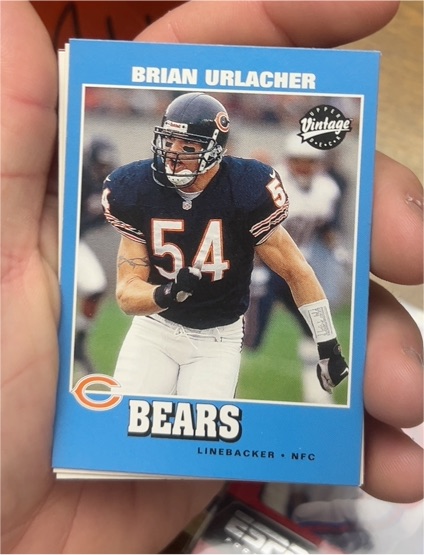 2001 Upper Deck Vintage #31 Brian Urlacher — front