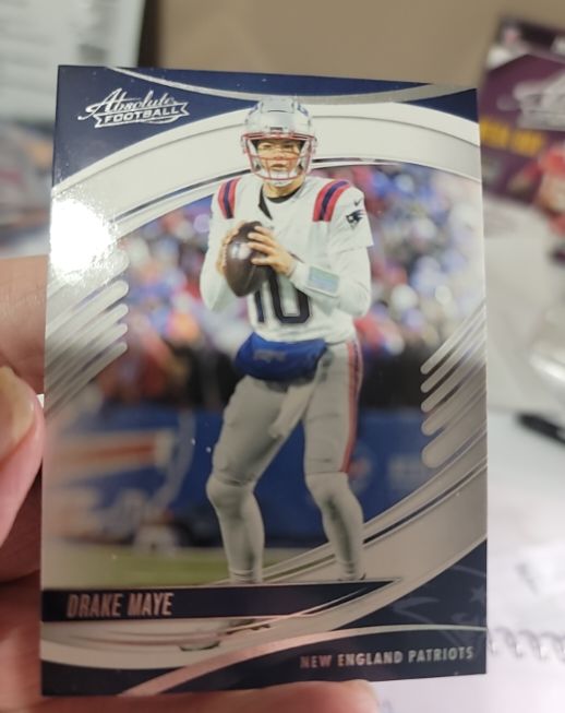 2025 Panini Absolute #79 Drake Maye — front