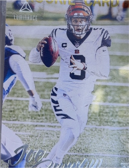 2020 Panini Chronicles Luminance #201 Joe Burrow — front