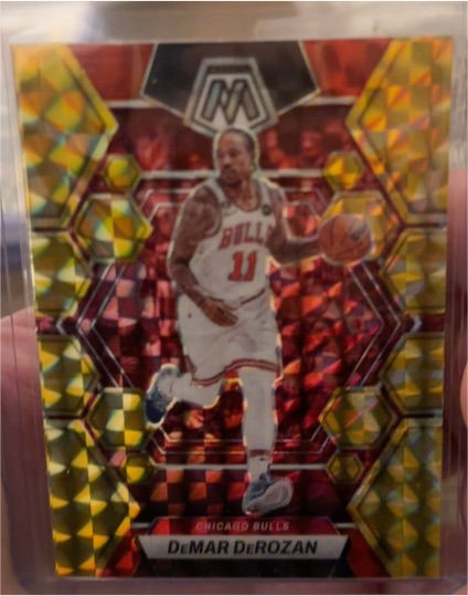 2022-23 Panini Mosaic #170 DeMar DeRozan — front