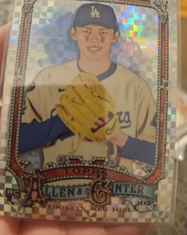 2025 Topps Allen & Ginter #92 Roki Sasaki — front
