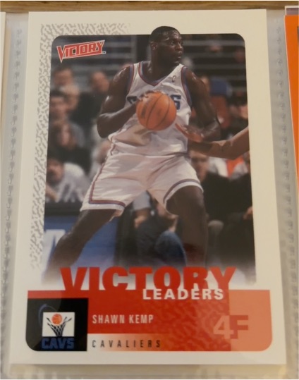 2000-01 Upper Deck Victory #236 Shawn Kemp — front