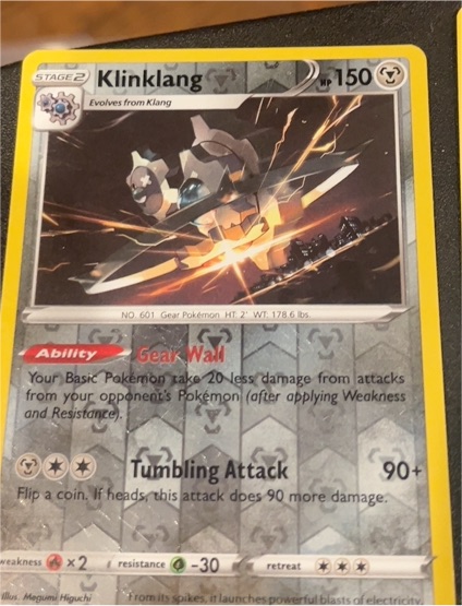 2022 Pokémon TCG Brilliant Stars #104 Klinklang — front
