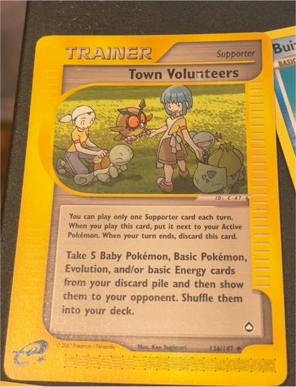 2003 Pokémon Aquapolis #136 Town Volunteers — front