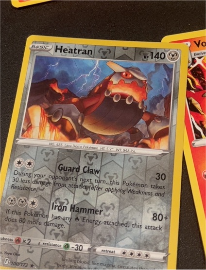 2022 Pokémon Brilliant Stars #100 Heatran — front