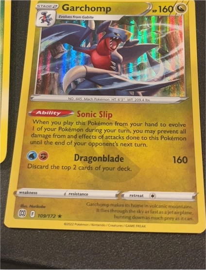 2022 Pokemon TCG Brilliant Stars #109 Garchomp — front