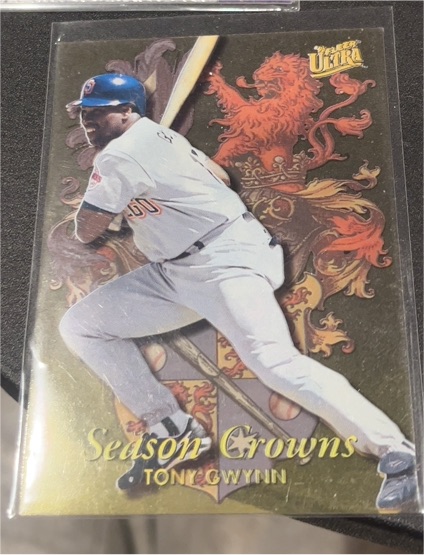 1996 Fleer Ultra #2 Tony Gwynn Season Crowns — front