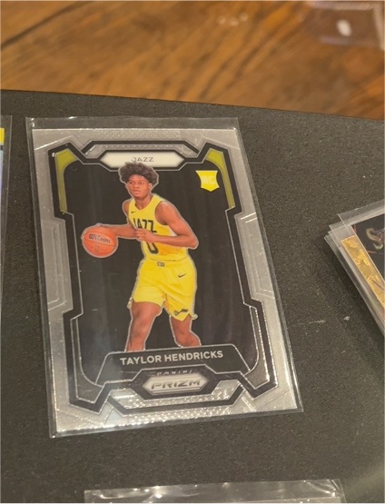 2023-24 Panini Prizm #161 Taylor Hendricks — front