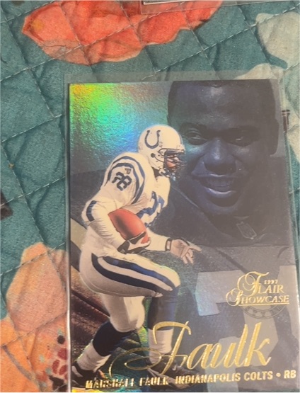 1997 Flair Showcase Row 2 #39 Marshall Faulk — front