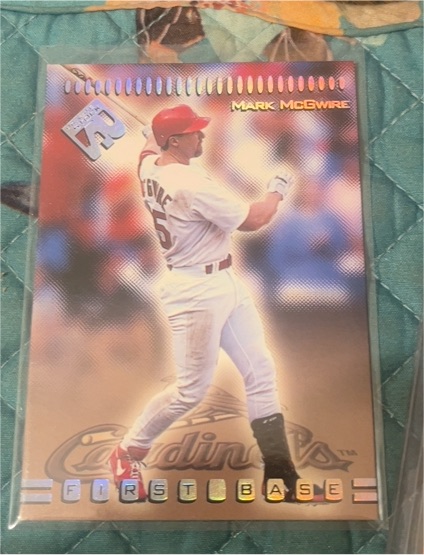 1999 Pacific Private Stock #12 Mark McGwire — front
