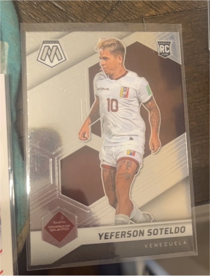 2021-22 Panini Mosaic Road To FIFA World Cup #95 Yeferson Soteldo — front