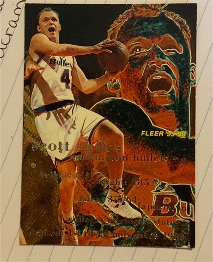 1995-96 Fleer #196 Scott Skiles — front