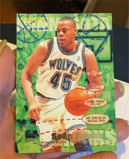 1995-96 Fleer #110 Sean Rooks — front