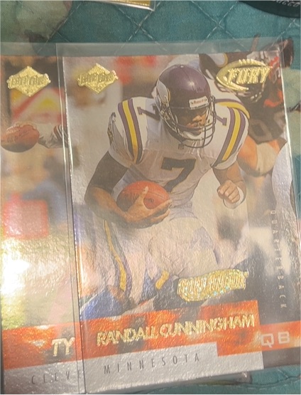 1999 Collector's Edge Fury Gold Ingot #32 Randall Cunningham — front