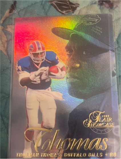 1997 Fleer Flair Showcase Thurman Thomas — front