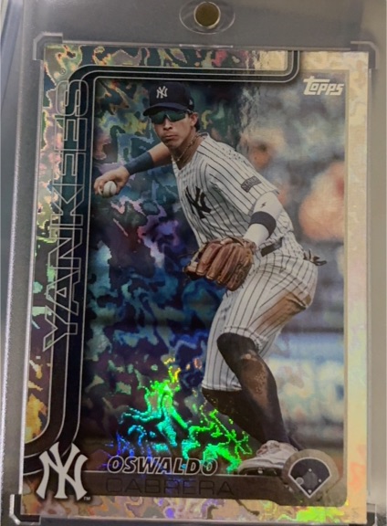 2025 Topps #528 Oswaldo Cabrera — front