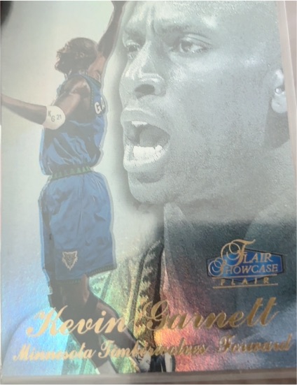 1997-98 Flair Showcase #4 Kevin Garnett — front