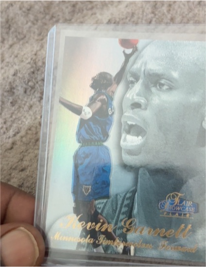1997-98 Flair Showcase #4 Kevin Garnett — front
