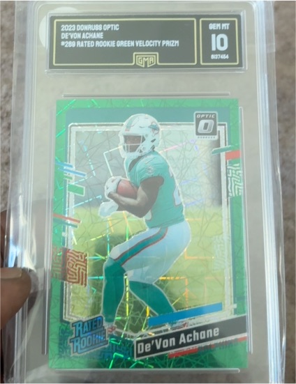 2023 Donruss Optic #269 De'Von Achane Rated Rookie Green Velocity Prizm — front