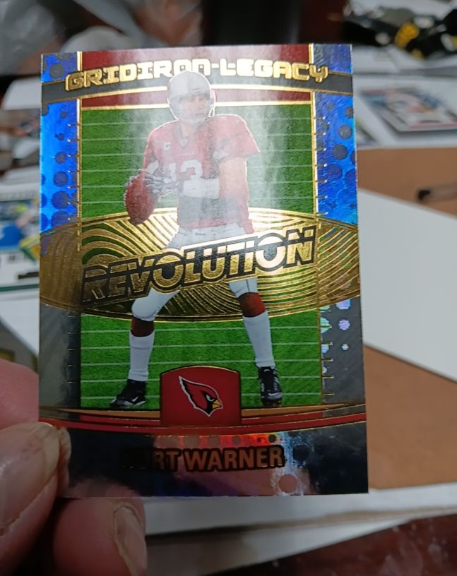2025 Panini Revolution Gridiron Legacy #25 Kurt Warner — front