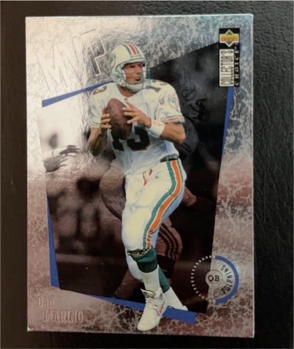 1996 Upper Deck Collector's Choice #M25 Dan Marino MVP Miami Dolphins — front