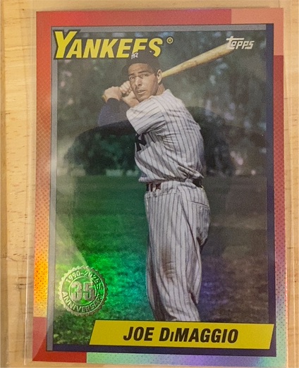 2025 Topps Update #U90-39 Joe DiMaggio 1990 35th Anniversary Rainbow Foil — front