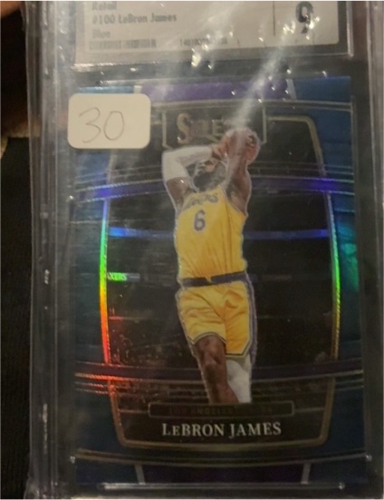 2021-22 Panini Select #100 LeBron James Blue Concourse — front