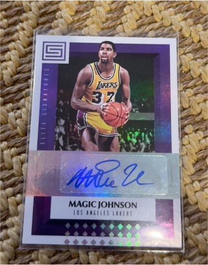 2017-18 Panini Status Elite Signatures #ES-MJ Magic Johnson — front
